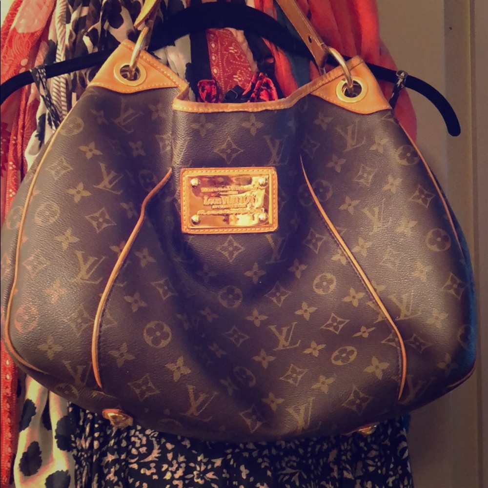 Louis Vuitton Galleria Monogram PM Bag